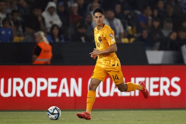 赖因德斯：一定会看米兰德比，我维持米兰，但愿球队夺倨傲甲